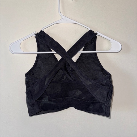 Gymshark Adapt Camo Seamless Sports Bra Black Medium - Picture 3 of 4